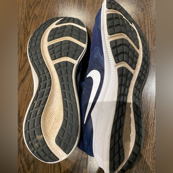 Nike Downshifter 10 Running Shoes - Picture 6 of 6